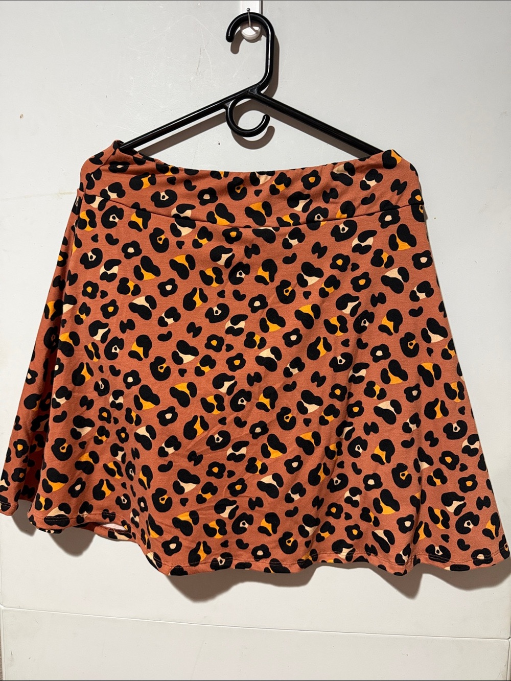 LuLaRoe Eileen Rust Leopard Print Skort with Black and Yellow Spots